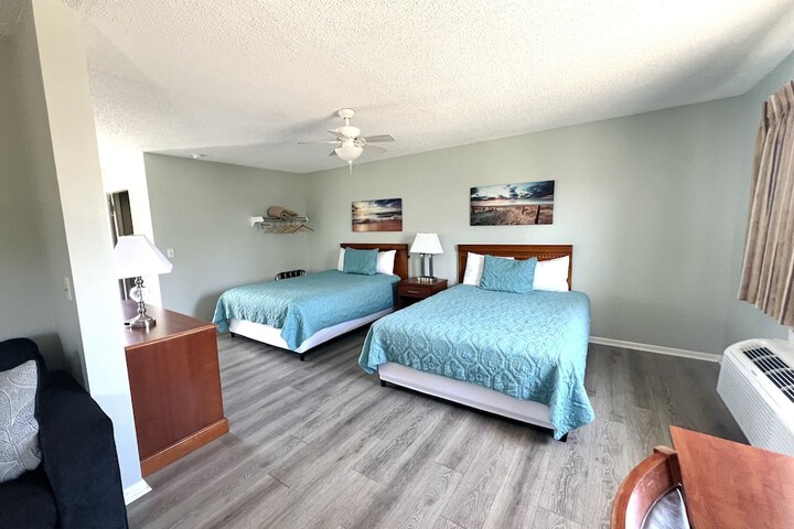 Room 13 of 48
