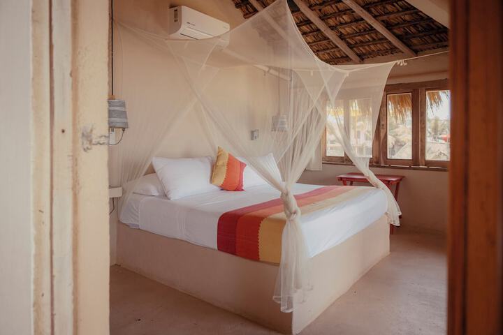 Room 44 of 80
