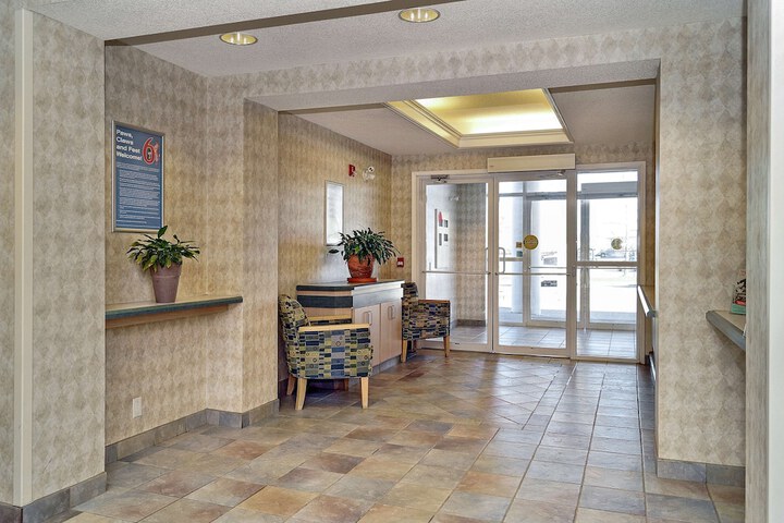 Hotel Interior 9 of 27