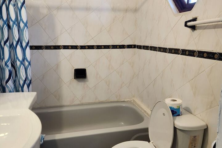 Room 13 of 79