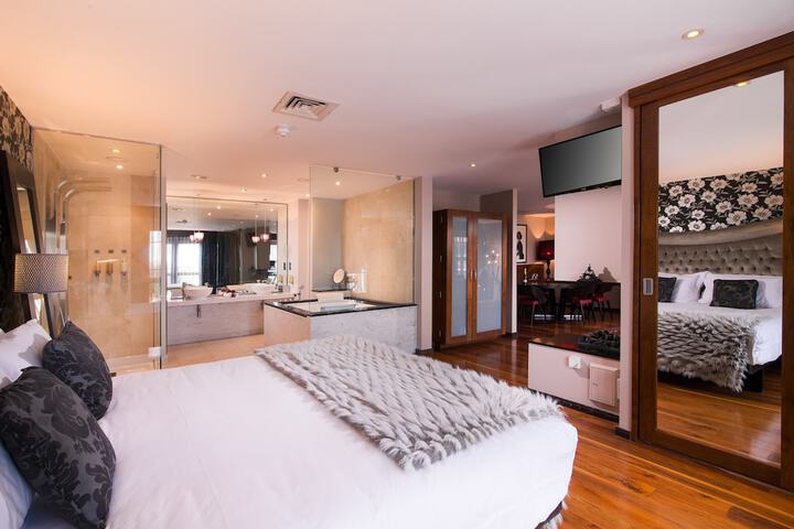 Room 53 of 95