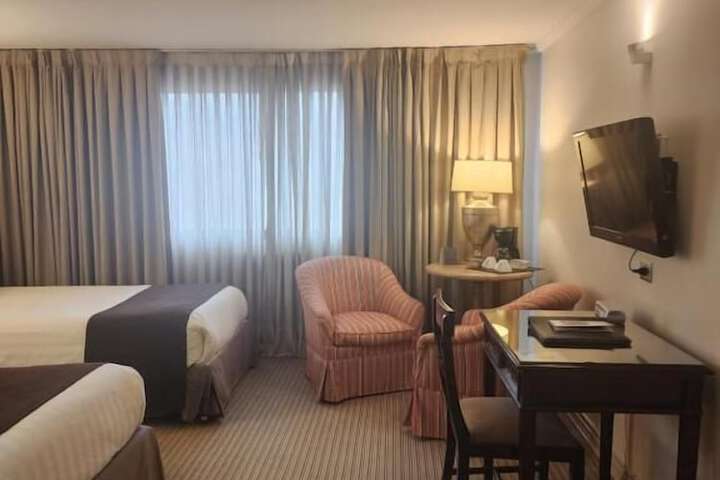 Room 20 of 105
