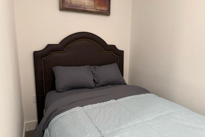 Room 21 of 61
