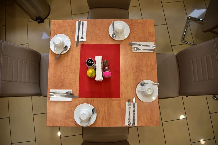 Breakfast/Coffee Service 23 of 33