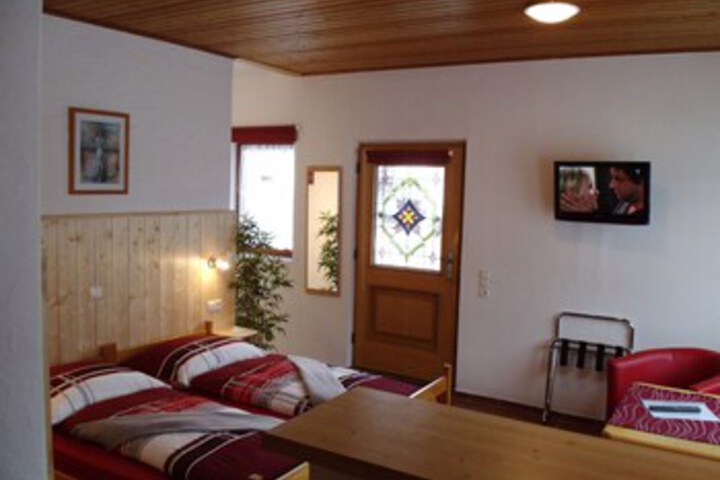Room 90 of 111