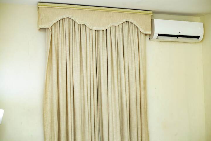 Room 25 of 49