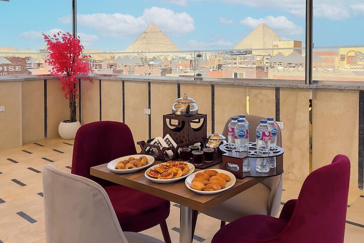 Paradise Pyramids View INN in Giza
