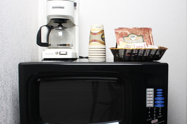 Breakfast/Coffee Service 16 of 27