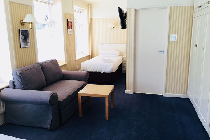 Room 43 of 139