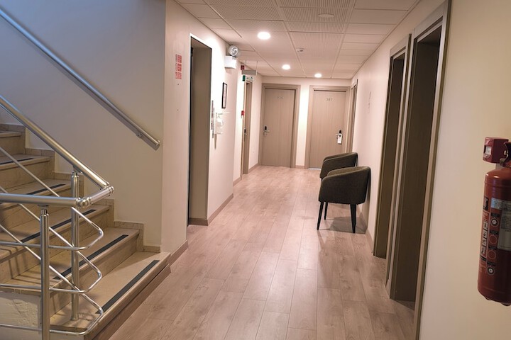 Room 4 of 30