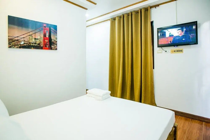 Room 2 of 13