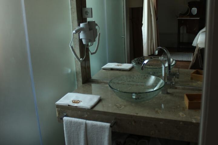 Room 19 of 29