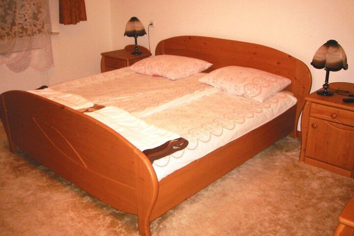 Room 5 of 45