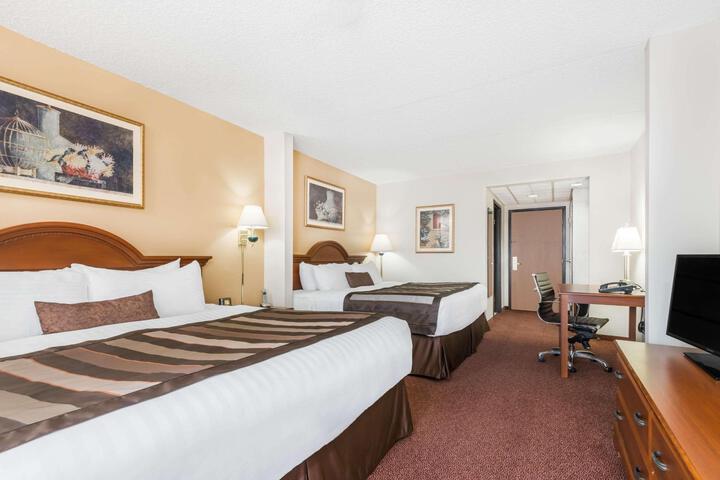 1 King Bed (18 of 48)
