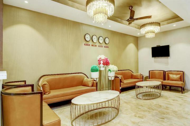 Capital O 28086 Sindhura Grand