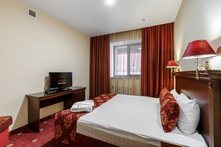 Room 20 of 38