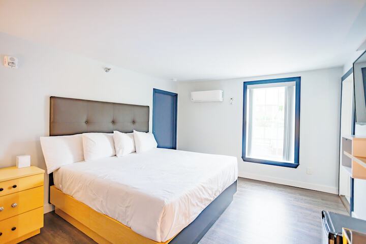 Room 40 of 56
