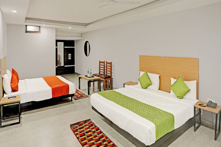 Room 15 of 19