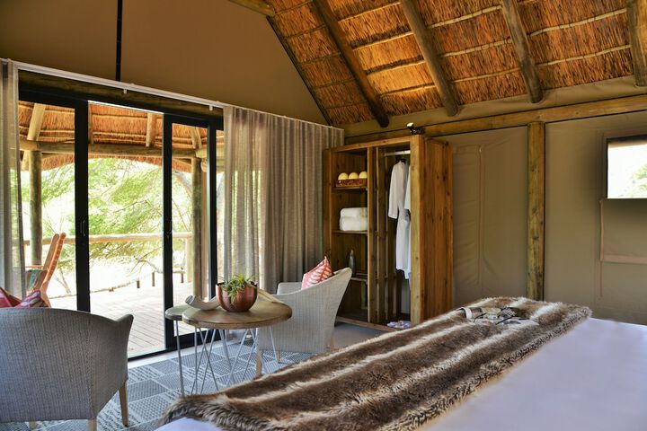 Room 4 of 62