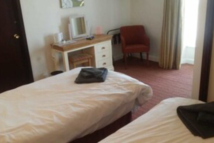 Room 73 of 85