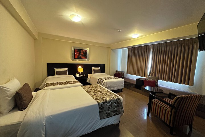 Room 42 of 72