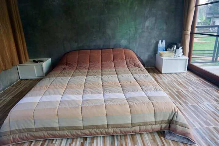 Room 3 of 117