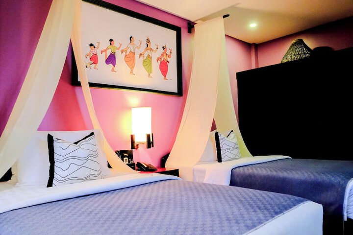 Room 37 of 106