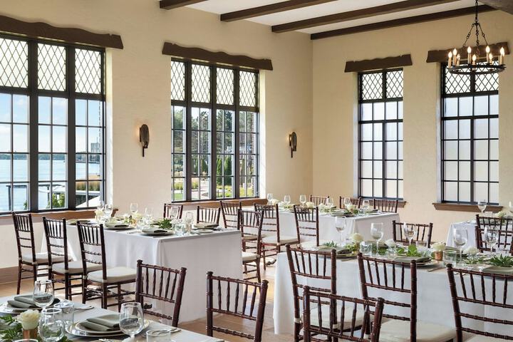 Hotel Interior 17 of 144