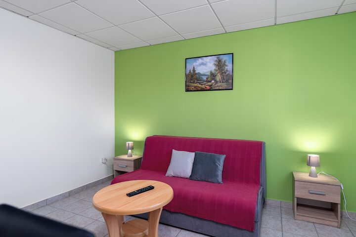 Room 33 of 88