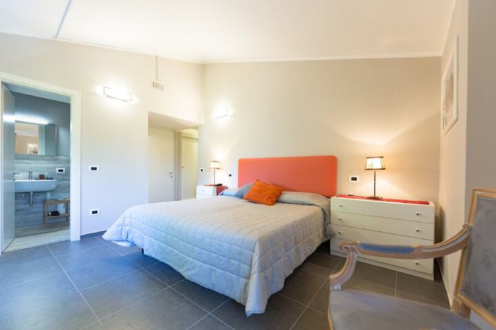 Room 16 of 71