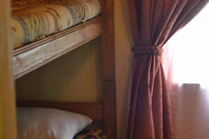 Room 4 of 14