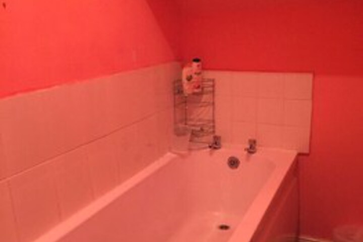 Room 3 of 8