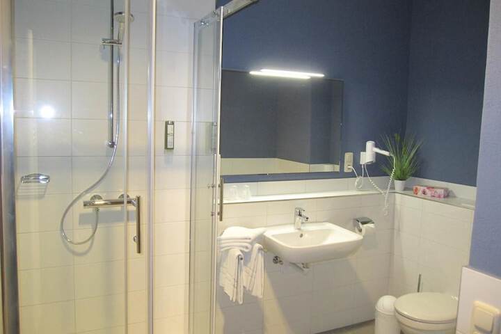 Room 20 of 36