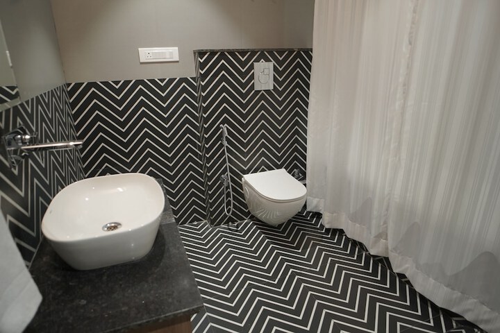 Room 16 of 20