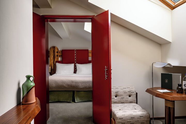 Room 30 of 71