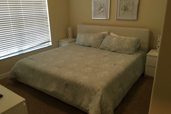 Room 15 of 52