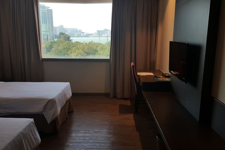 Room 15 of 45
