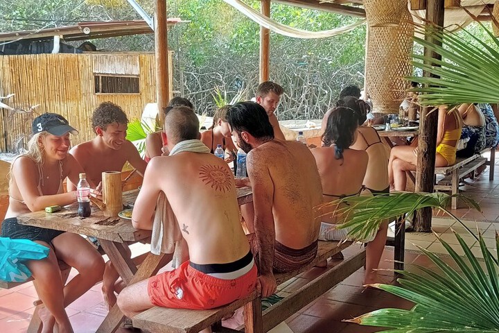 Dining 56 of 80