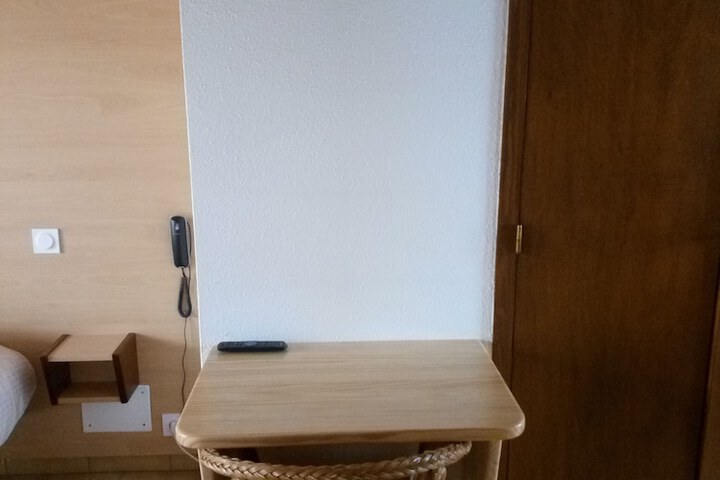 Room 20 of 31