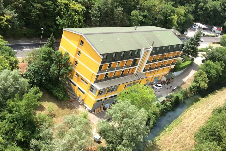 Hotel 16 of 17