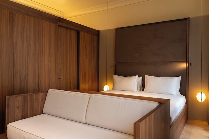Room 12 of 88