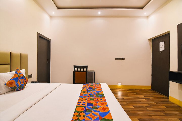 Room 33 of 39