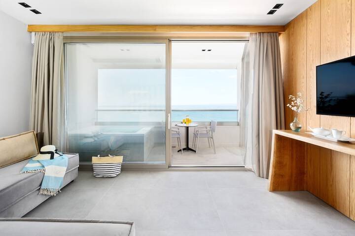 Room 22 of 40