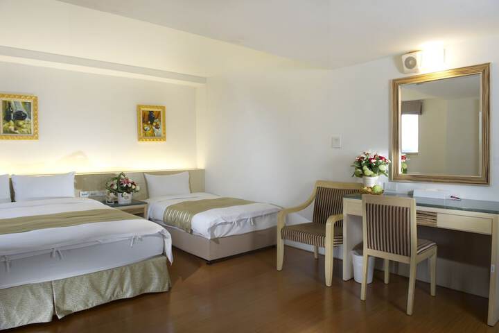 Room 13 of 62