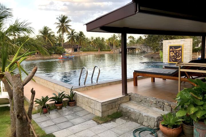 Pool 17 of 36