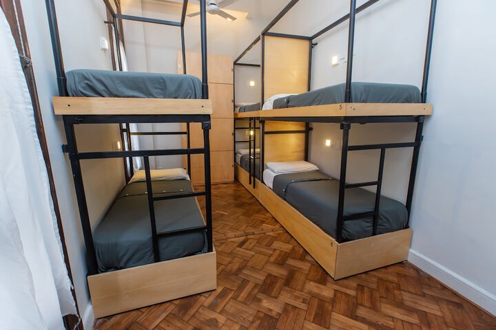 Room 6 of 61