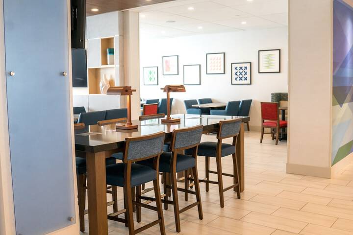 Breakfast/Coffee Service 42 of 69