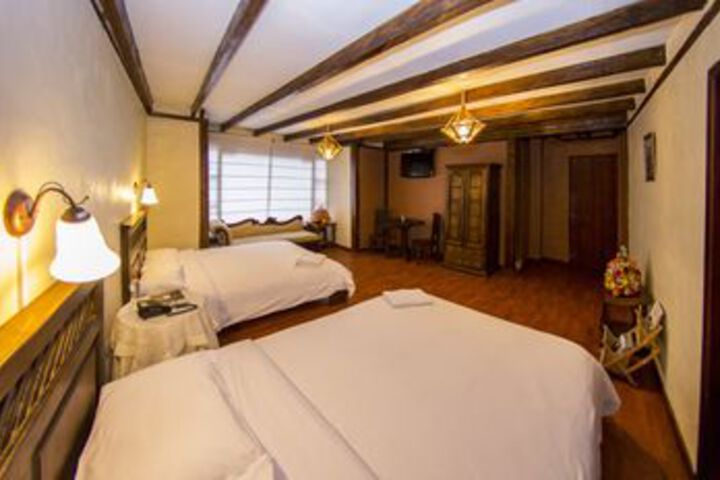 Room 44 of 83