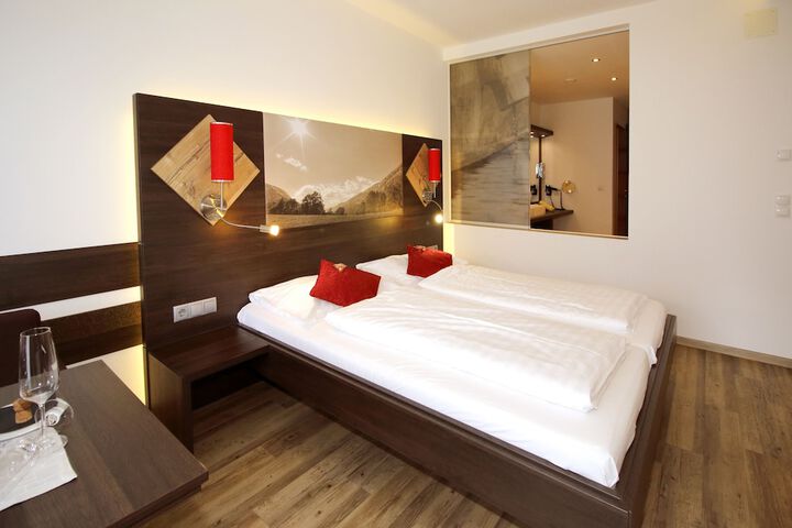 Room 17 of 69