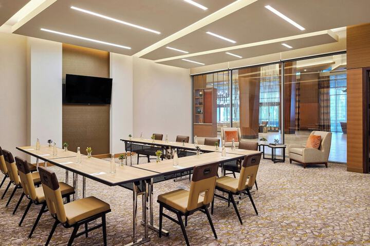 Meeting facility